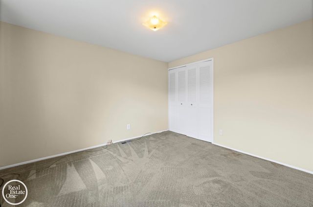 20004 Parkside Street, St Clair Shores, MI 48080