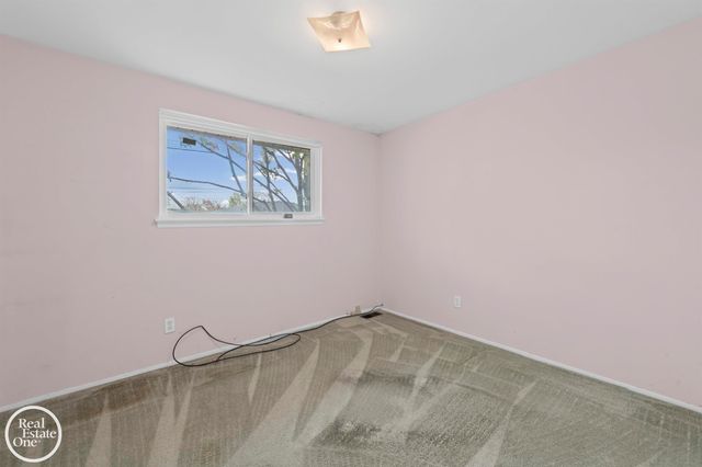 20004 Parkside Street, St Clair Shores, MI 48080