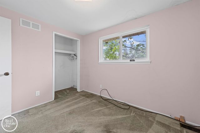 20004 Parkside Street, St Clair Shores, MI 48080