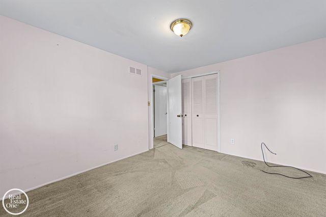 20004 Parkside Street, St Clair Shores, MI 48080