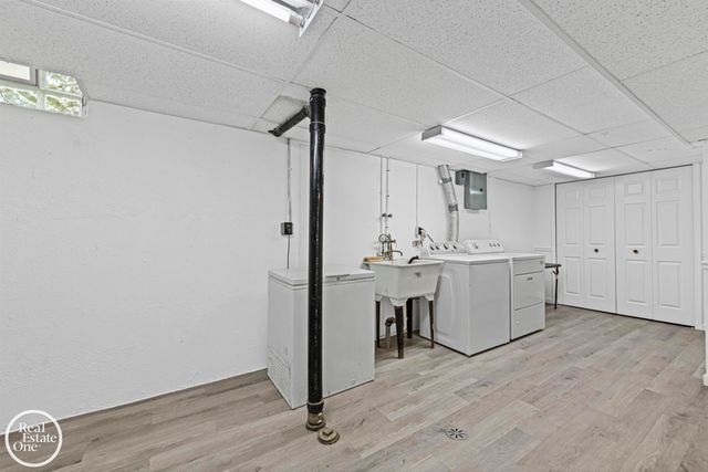 20004 Parkside Street, St Clair Shores, MI 48080
