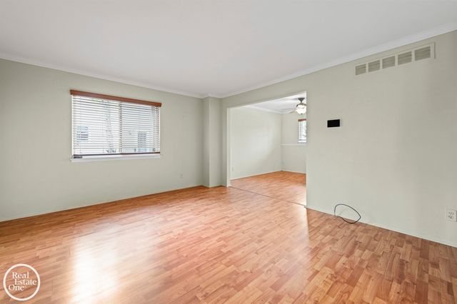 20004 Parkside Street, St Clair Shores, MI 48080