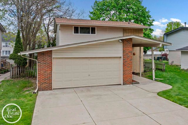 20004 Parkside Street, St Clair Shores, MI 48080