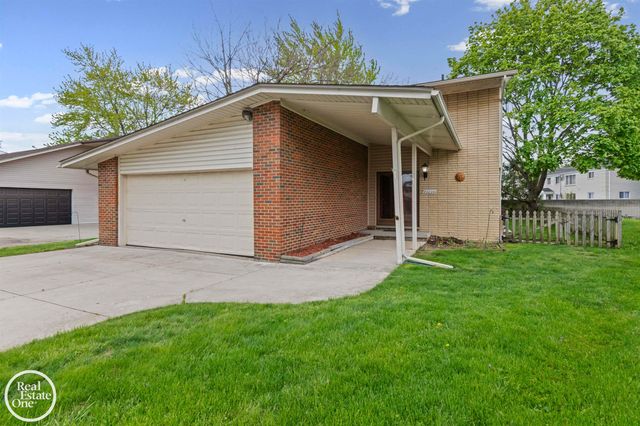20004 Parkside Street, St Clair Shores, MI 48080