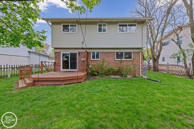 20004 Parkside Street, St Clair Shores, MI 48080