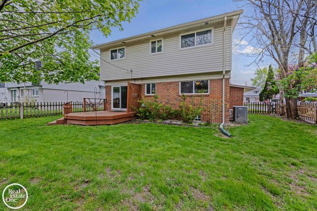 20004 Parkside Street, St Clair Shores, MI 48080