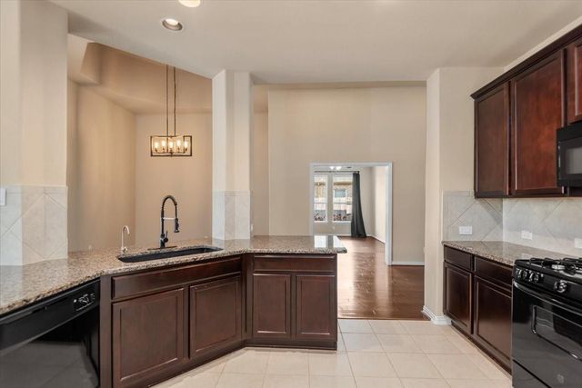 31926 Mckinley Run Drive, Hockley, TX 77447