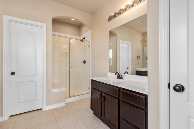 31926 Mckinley Run Drive, Hockley, TX 77447