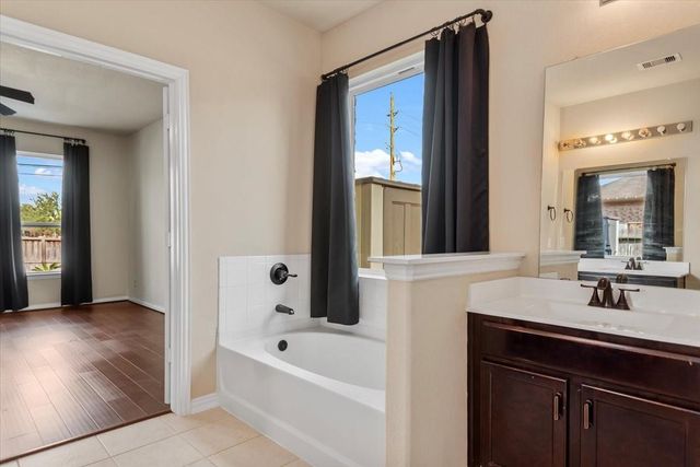 31926 Mckinley Run Drive, Hockley, TX 77447