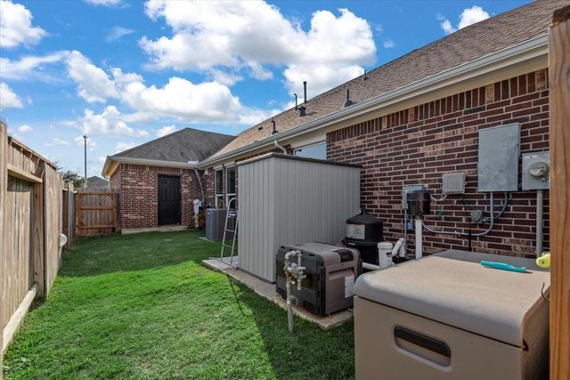 31926 Mckinley Run Drive, Hockley, TX 77447