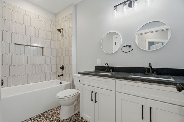 719 Mount Vernon Rd, Bethpage, TN 37022