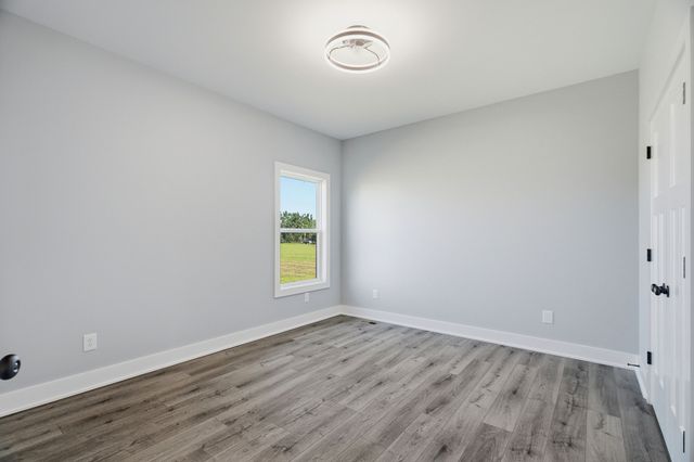 719 Mount Vernon Rd, Bethpage, TN 37022