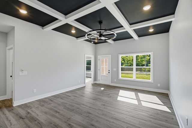 719 Mount Vernon Rd, Bethpage, TN 37022