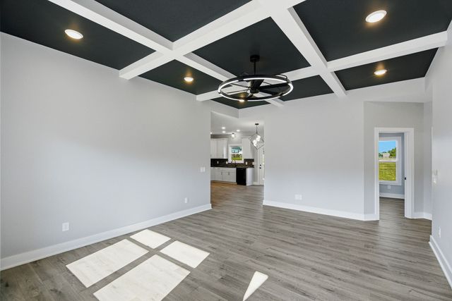 719 Mount Vernon Rd, Bethpage, TN 37022