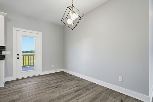 719 Mount Vernon Rd, Bethpage, TN 37022