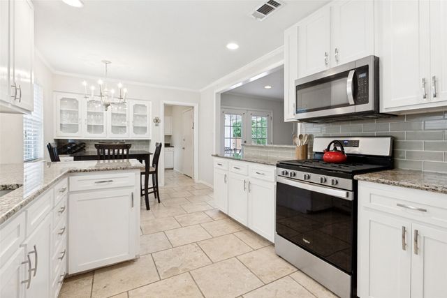 6935 Kingsbury Drive, Dallas, TX 75231