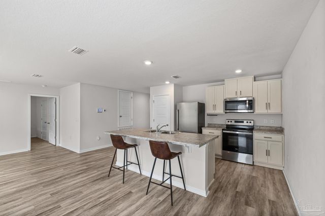 7733 Alydar Loop, Pensacola, FL 32526