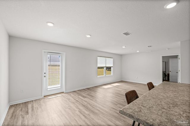 7733 Alydar Loop, Pensacola, FL 32526