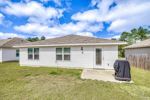 7733 Alydar Loop, Pensacola, FL 32526