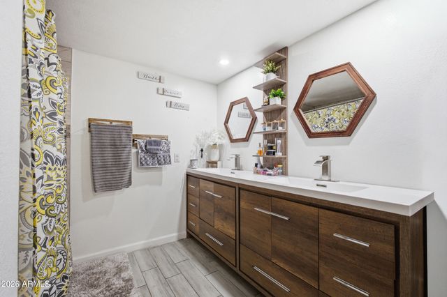 4729 W Eva Street, Glendale, AZ 85302