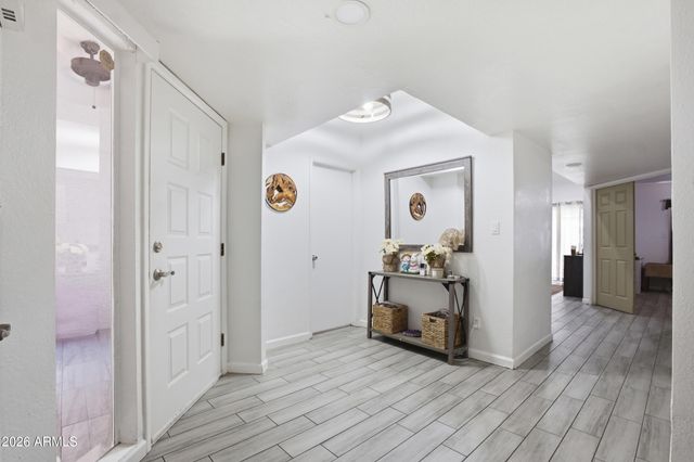 4729 W Eva Street, Glendale, AZ 85302