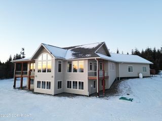 55203 Bonnie Avenue, Homer, AK 99603