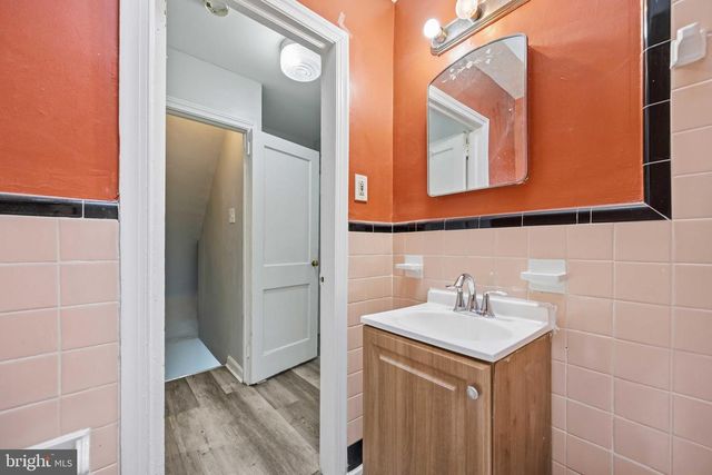 2222 S 56TH ST, Philadelphia, PA 19143