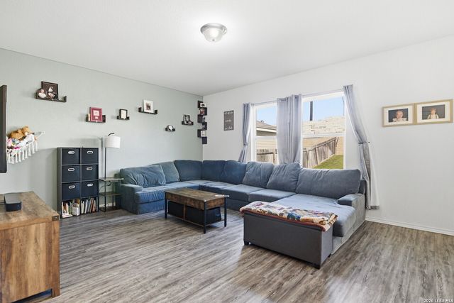 5122 Jovian, San Antonio, TX 78245