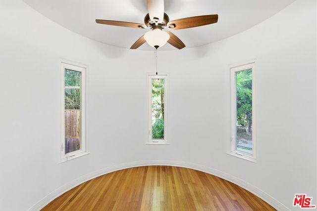 1307 S Longwood Avenue, Los Angeles, CA 90019