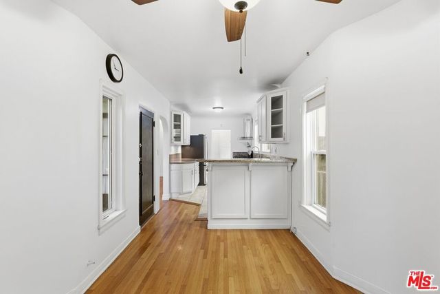 1307 S Longwood Avenue, Los Angeles, CA 90019