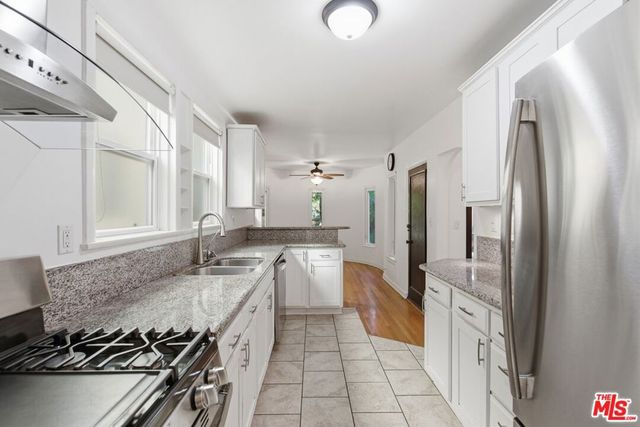 1307 S Longwood Avenue, Los Angeles, CA 90019