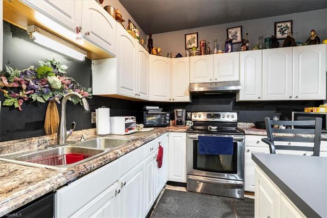 5603 Little Beane Store Road, Seagrove, NC 27341