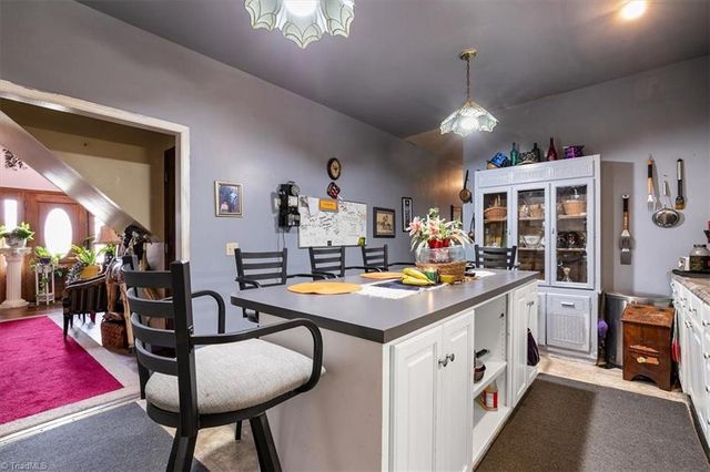 5603 Little Beane Store Road, Seagrove, NC 27341