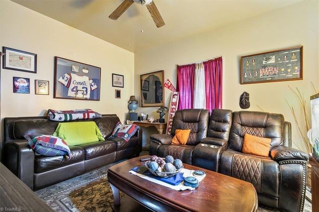 5603 Little Beane Store Road, Seagrove, NC 27341