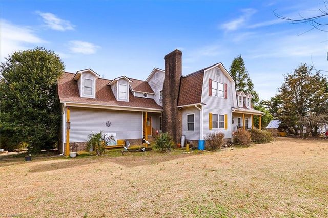 5603 Little Beane Store Road, Seagrove, NC 27341