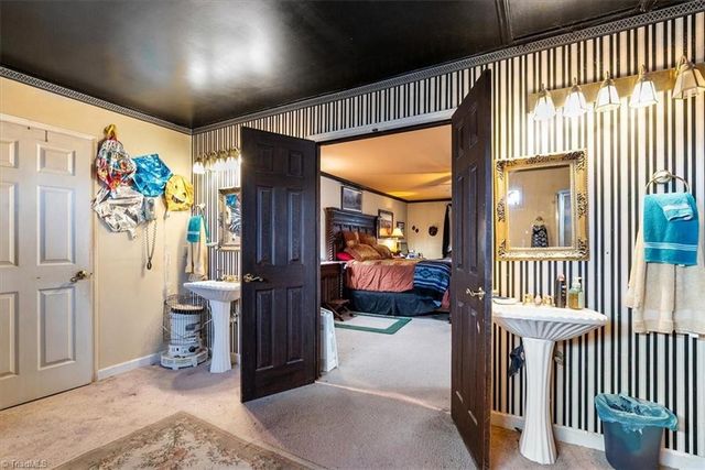 5603 Little Beane Store Road, Seagrove, NC 27341