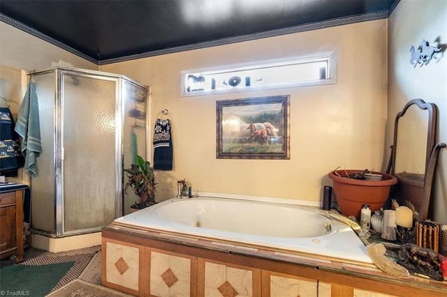 5603 Little Beane Store Road, Seagrove, NC 27341