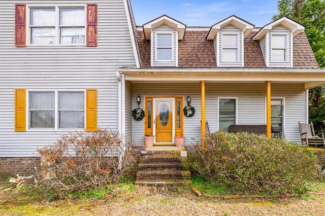 5603 Little Beane Store Road, Seagrove, NC 27341