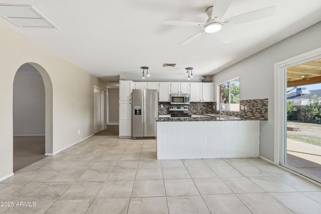 953 E HACKAMORE Street, Mesa, AZ 85203