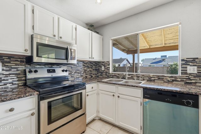 953 E HACKAMORE Street, Mesa, AZ 85203