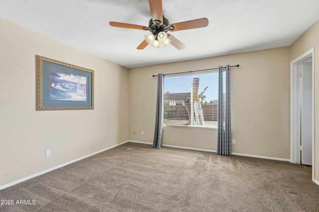 953 E HACKAMORE Street, Mesa, AZ 85203