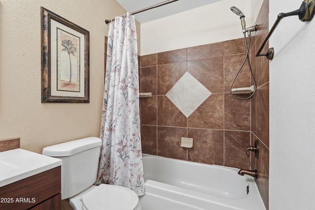 953 E HACKAMORE Street, Mesa, AZ 85203