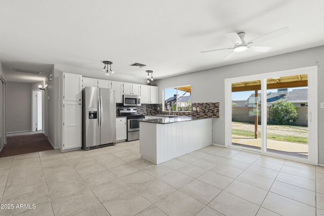 953 E HACKAMORE Street, Mesa, AZ 85203