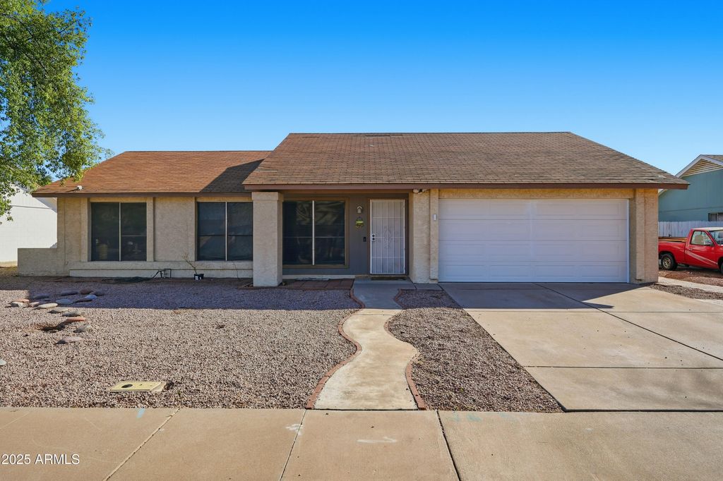 953 E HACKAMORE Street, Mesa, AZ 85203