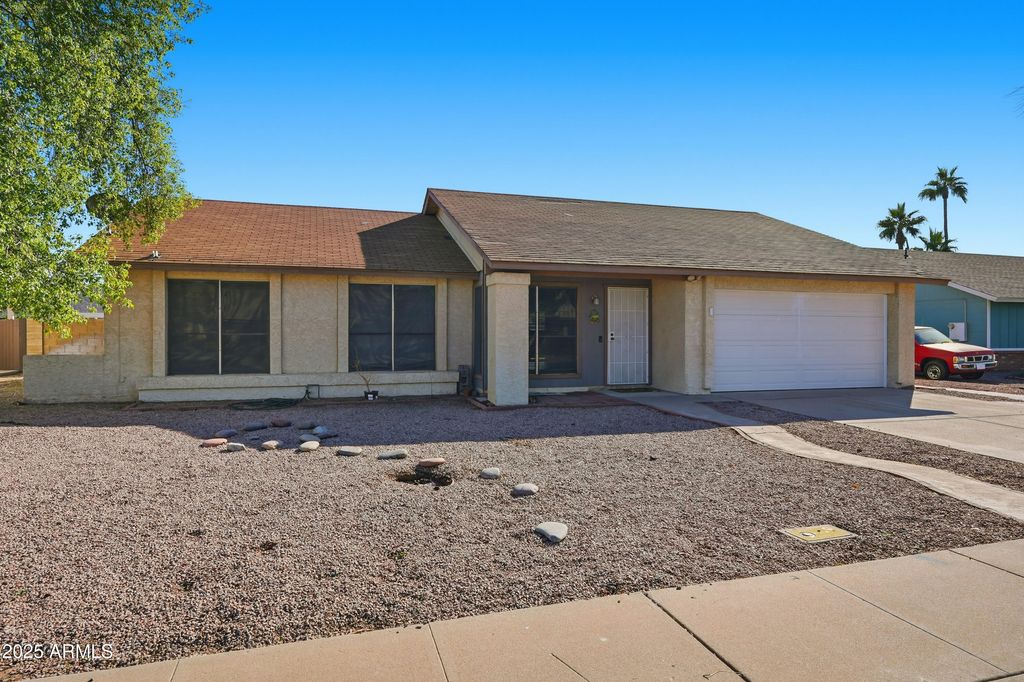 953 E HACKAMORE Street, Mesa, AZ 85203 — photo 2