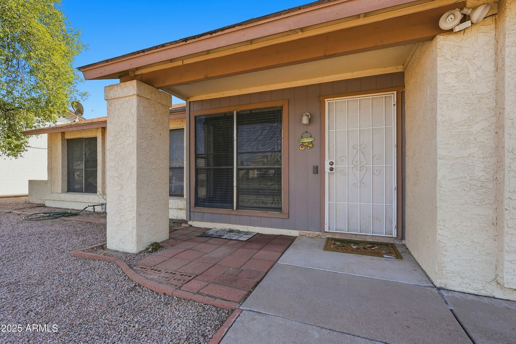 953 E HACKAMORE Street, Mesa, AZ 85203 — photo 4