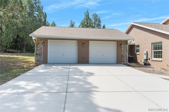 9986 E New Hope Court, Floral City, FL 34436