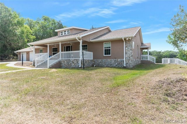 9986 E New Hope Court, Floral City, FL 34436