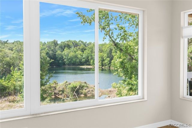 9986 E New Hope Court, Floral City, FL 34436