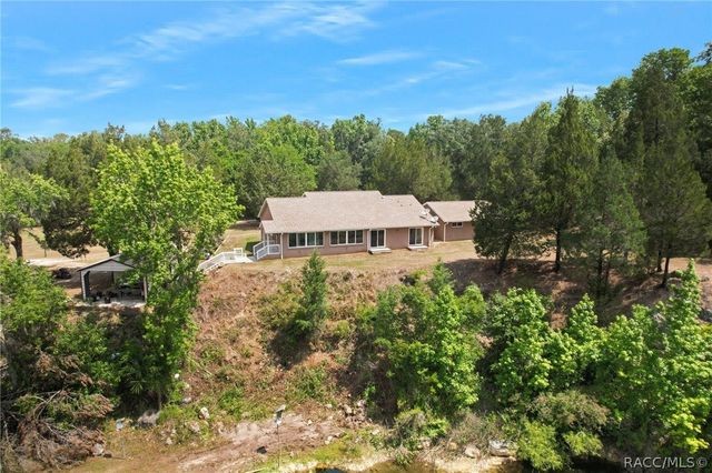 9986 E New Hope Court, Floral City, FL 34436